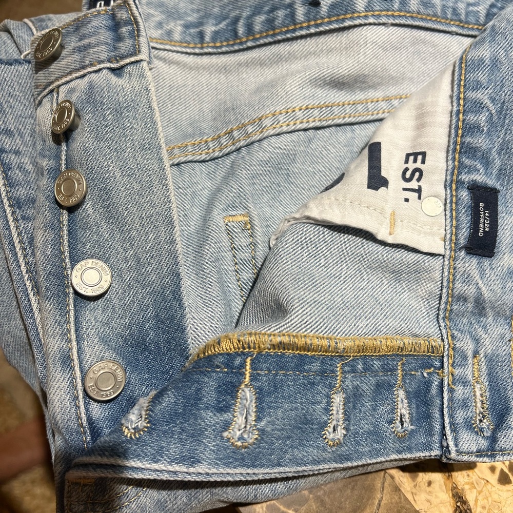 GAP Boyfriend jeans, size 14/32R, NWOT